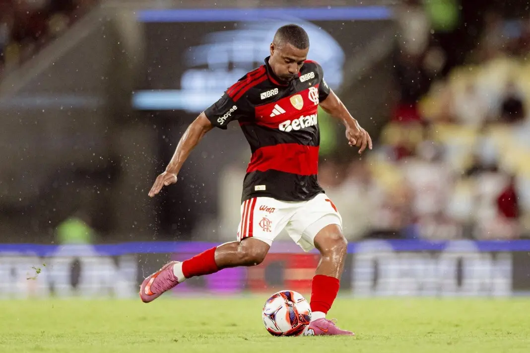 De la Cruz tem disponibilidade física melhor no Flamengo em 2026, após lesões anteriores. É preciso ter foco no dia a d…