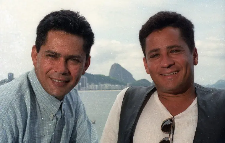 Leandro e Leonardo vão ter cinebiografia, um filme sobre a dupla que começou em Goianápolis. A jornada da roça ao estre…