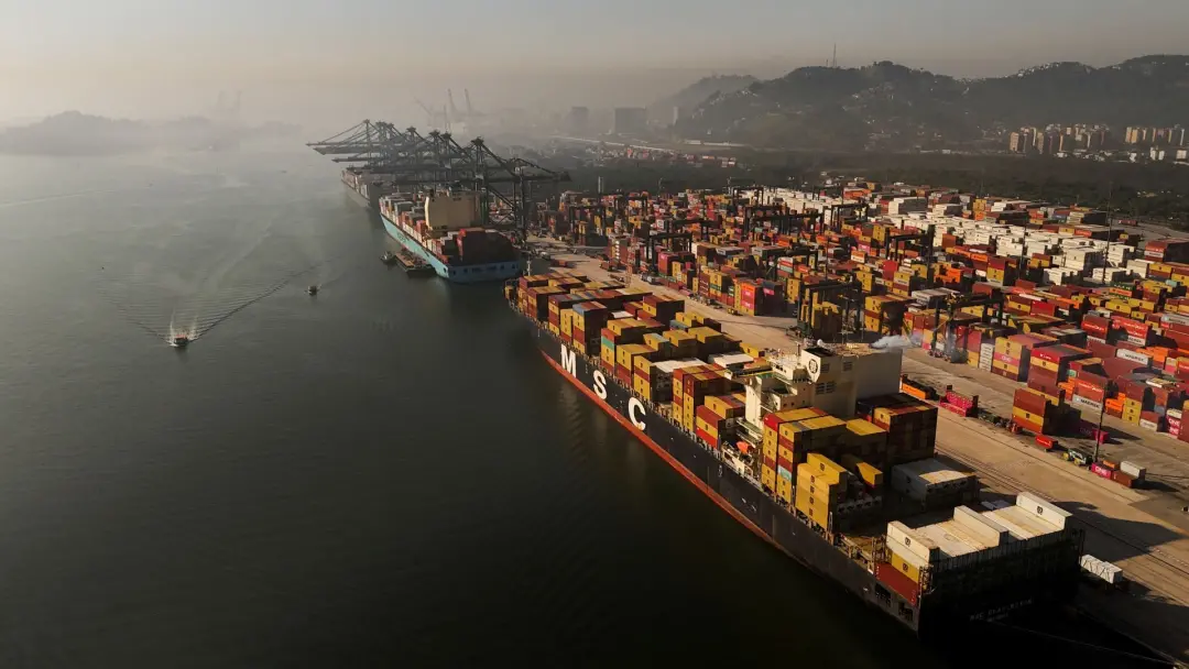 Exportações brasileiras para a União Europeia cresceram 60,1% em setembro, somando US$ 6,95 bilhões. Isso mostra uma fo…