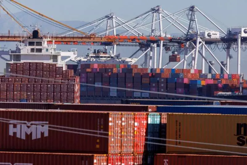Setembro teve exportações brasileiras para os Estados Unidos subindo 31,9%, totalizando US$ 3,52 bilhões. Mas o déficit…