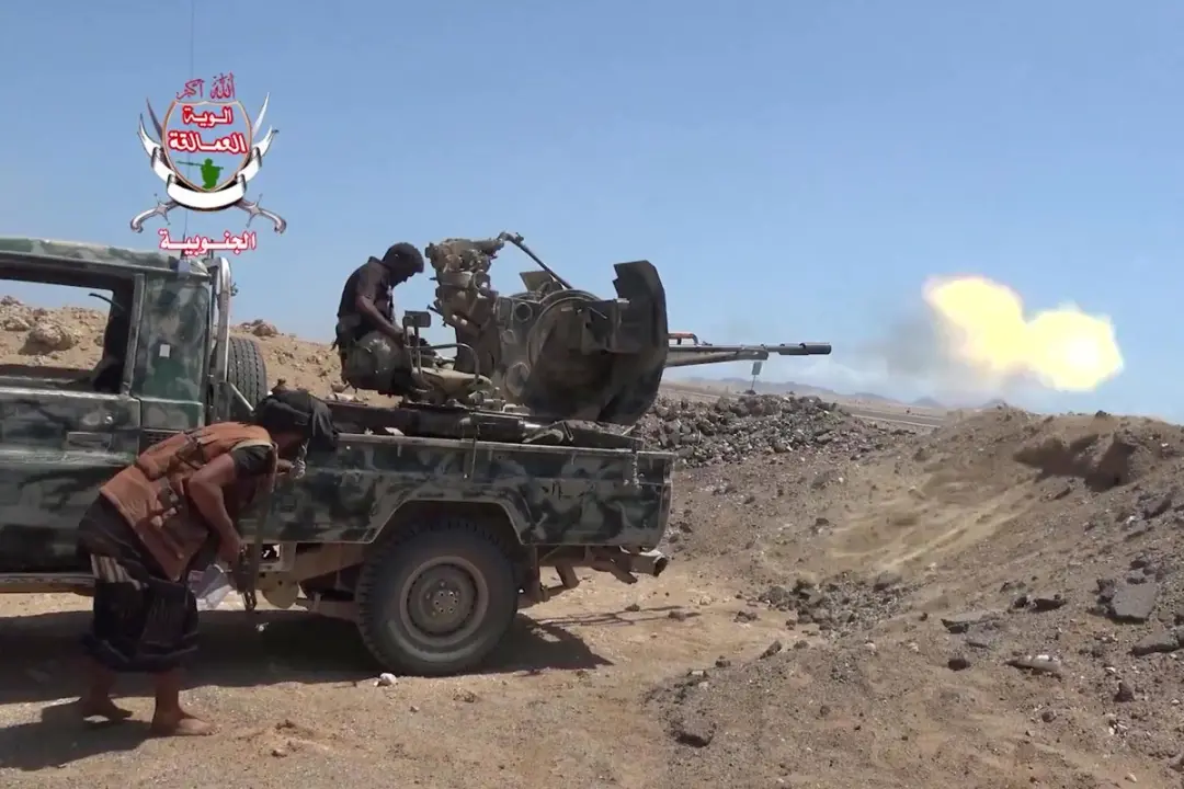 Forças da coalizao saudita interceptaram um missile balistico lançado por houthis em direcao ao sudoeste do Reino. A de…