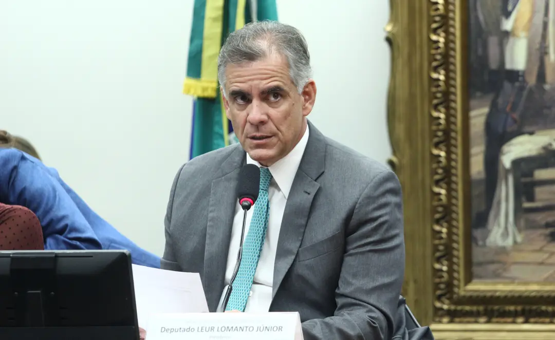 Projeto 3024/26 na Câmara cria regras para o registro digital de direitos sobre imóveis, limitando o custo inicial a 0,…