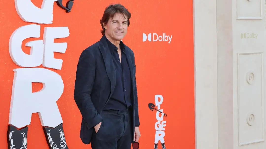 Tom Cruise com o filme Digger bombando tanto na crítica quanto na bilheteria. É um momento difícil para quem construiu …