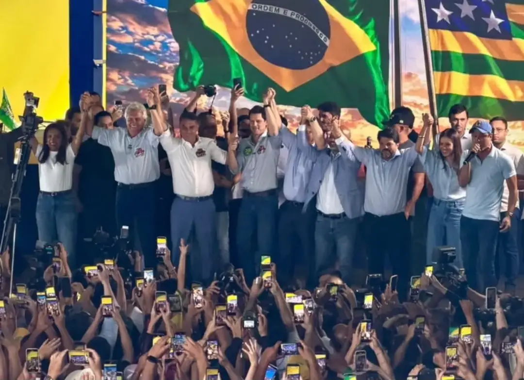 Em Goiânia, Daniel Vilela prometeu mobilizar sua base para ampliar a votação de Flávio Bolsonaro no segundo turno. A af…