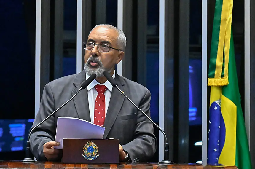 Senador Paulo Paim defendeu no Senado a PEC 221/2019 que acaba com a escala 6x1 e reduz a jornada para 40 horas semanai…
