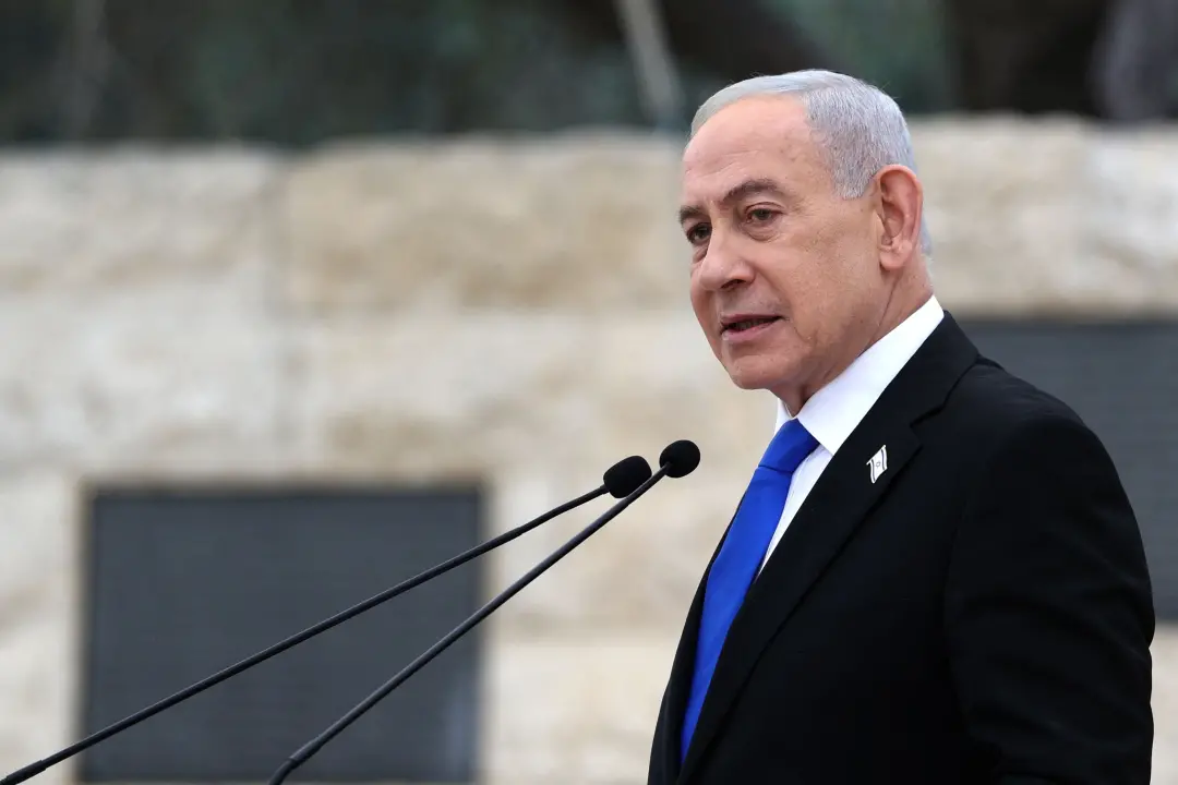 Israel aumentou o alerta militar antes do aniversário de 7 de outubro, com ameaça de resposta poderosa caso haja ataque…