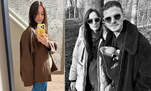 Gemma, irmã de Harry Styles, revelou estar grávida do segundo filho em uma foto. Acho que é legal ver essa fase, mostra…