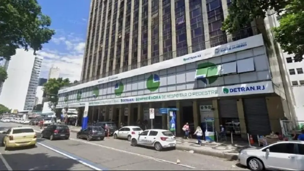 Servidores do Detran-RJ começaram greve por tempo indeterminado, buscando valorização profissional e reestruturação da …