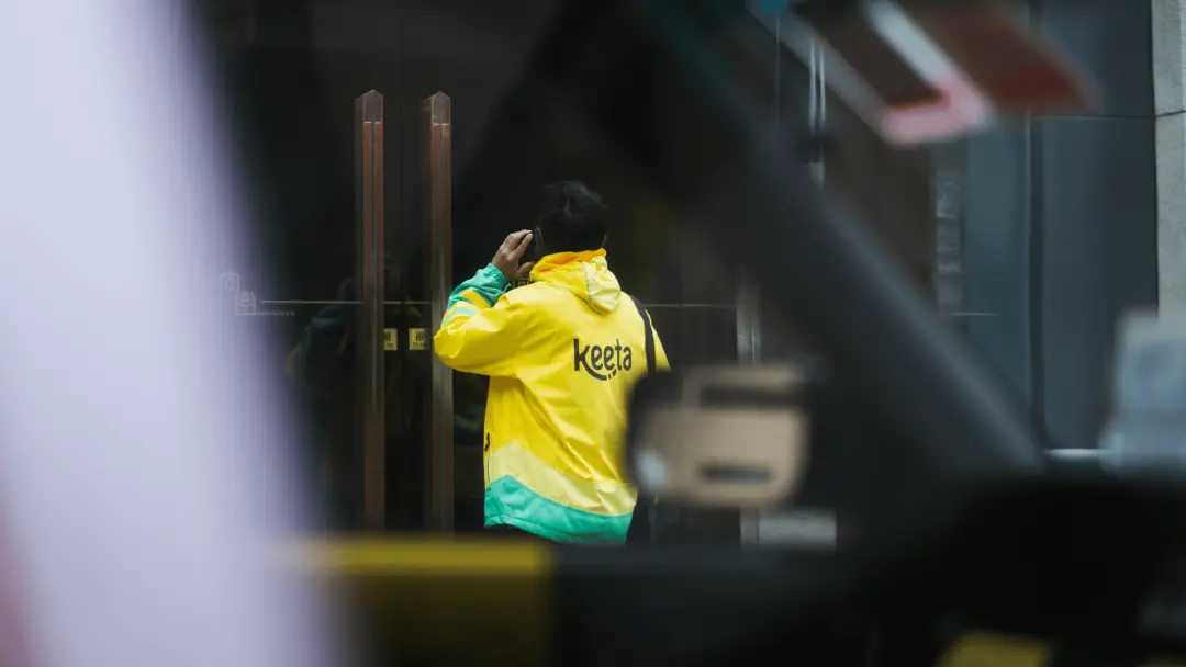 Keeta vai avançar para 21 novas cidades no Brasil. Isso acontece depois que o TJSP proibiu as cláusulas de exclusividad…