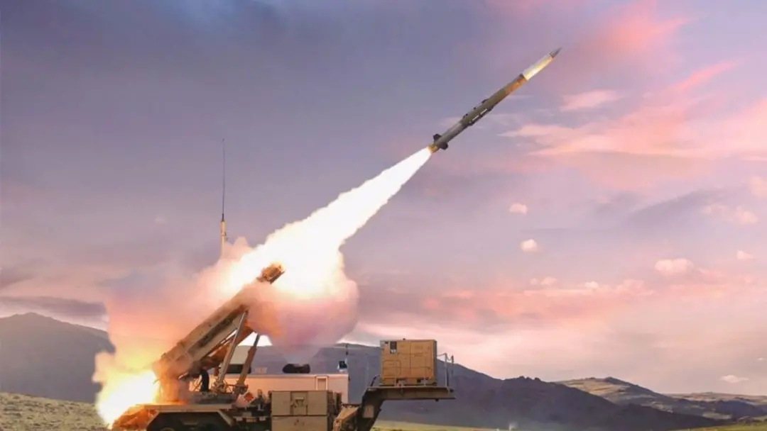 Contrato de até 14,7 bilhões de dólares para a Boeing triplicar a produção dos buscadores do PAC-3 MSE. Essa expansão i…