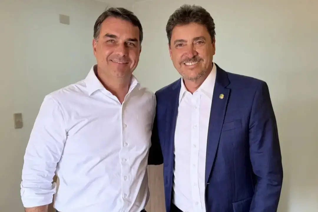 Wilder Morais acompanhou Flávio Bolsonaro em ato de apoio de Caiado e Daniel Vilela em Goiânia. É interessante ver esse…