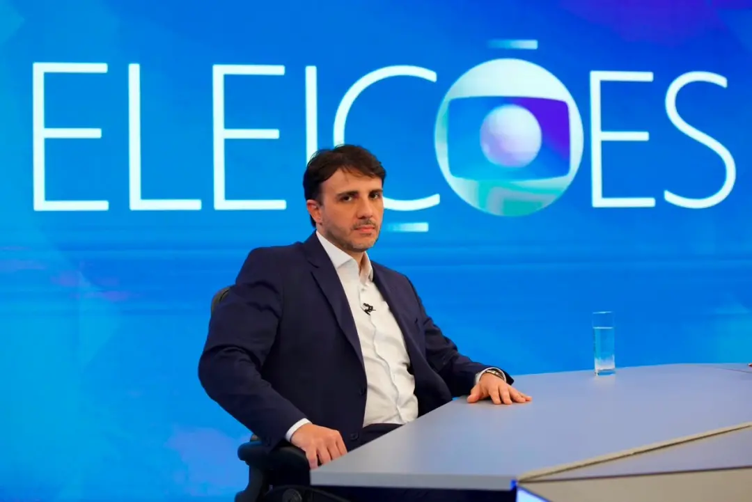 Renan Santos disse que a direita hoje é entretenimento em redes sociais, e o Congresso virou um palco de influenciadore…