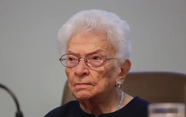 Luiza Erundina, com 91 anos, é a deputada estadual mais velha eleita em 2026, indo para a Alesp. A trajetória dela, com…