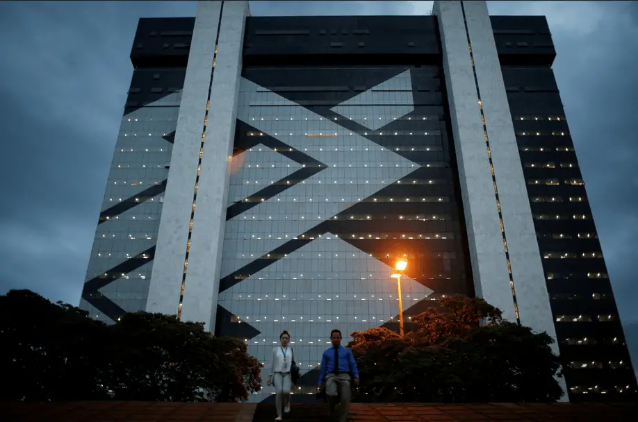 JPMorgan rebaixa o Banco do Brasil para venda e eleva o Bradesco com o rali das ações. A mudança reflete a queda do cus…