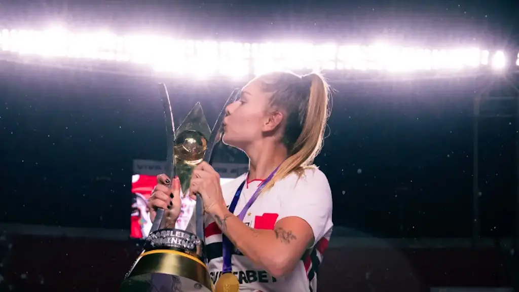 Carol Gil é convocada para a seleção brasileira para amistosos contra a Argentina em Recife e Porto Alegre. Isso mostra…