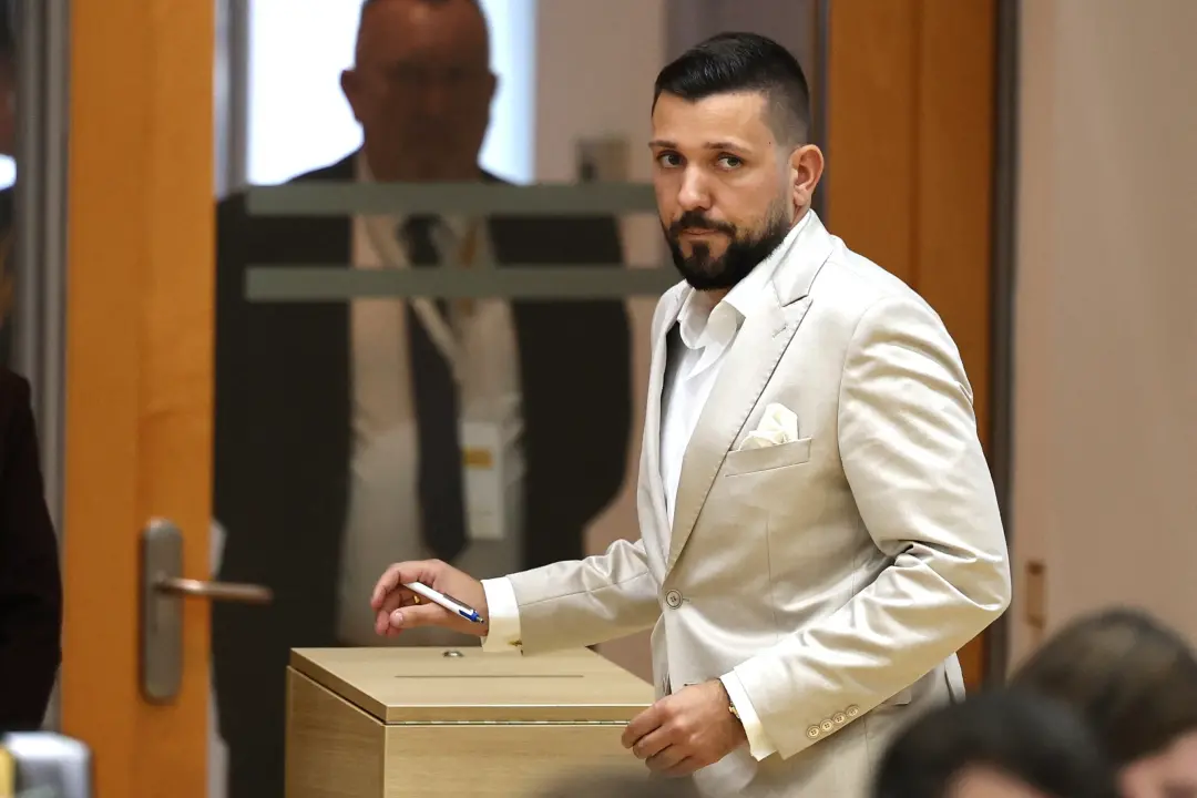 Saxônia-Anhalt. A extrema direita AfD conseguiu a presidência de um Parlamento estadual, sendo o primeiro partido nesse…