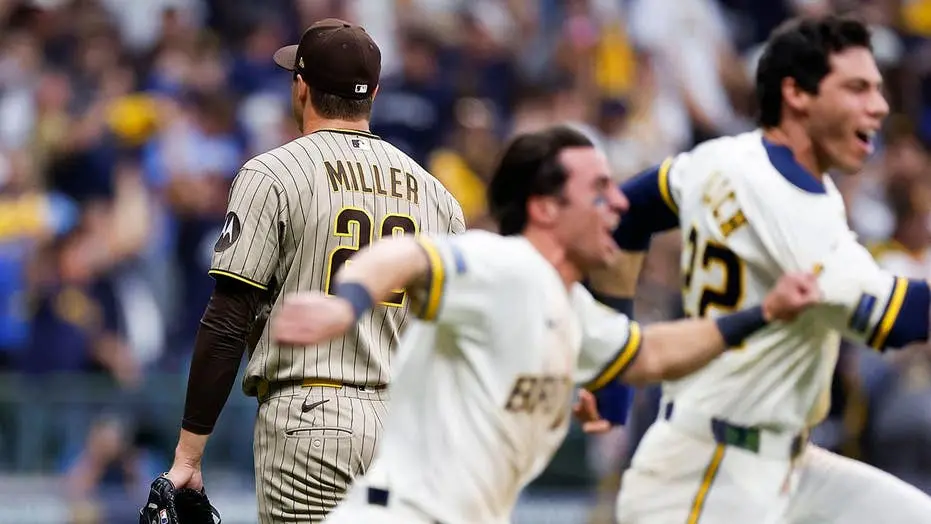 Padres contra Brewers, jogo decisivo, com um cupom que oferece 100 dólares ao apostar 5. A série está equilibrada após …