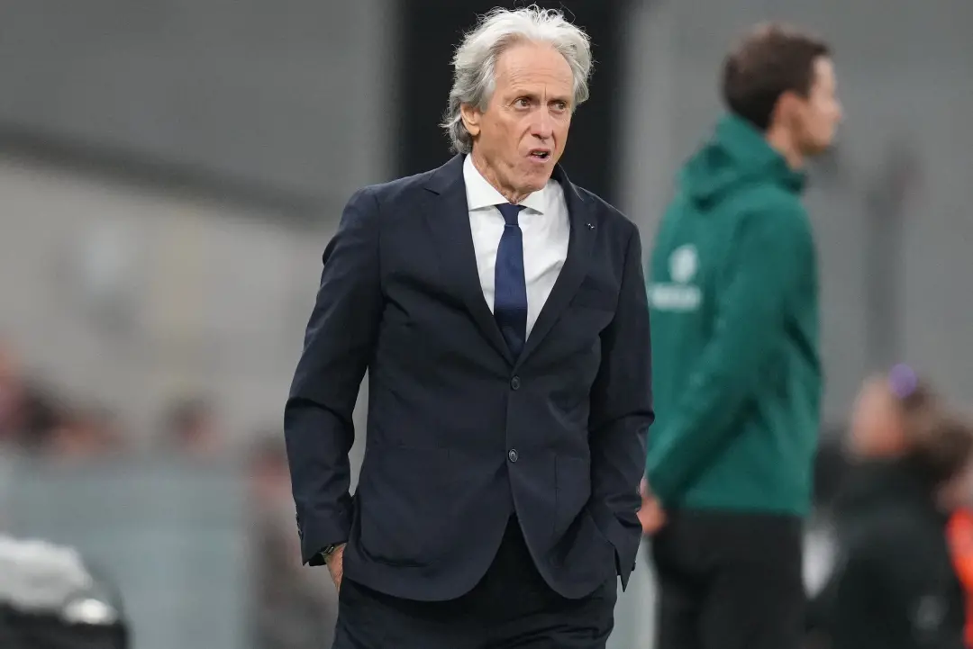 Jorge Jesus teria sido ameaçado de demissão da seleção de Portugal por um funcionário de Cristiano Ronaldo caso não ped…