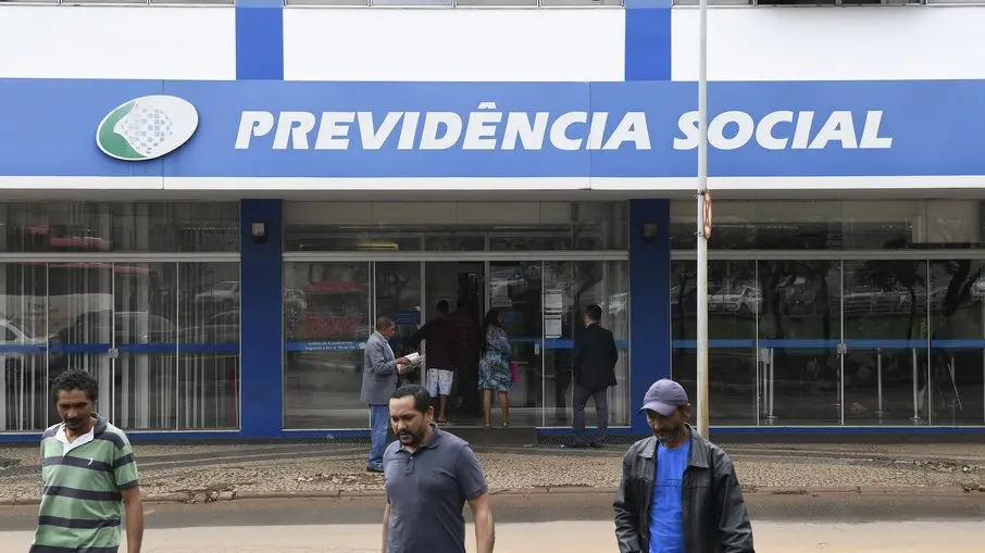 Aposentados por incapacidade permanente podem pedir acréscimo de 25% no benefício se precisarem de ajuda constante de t…