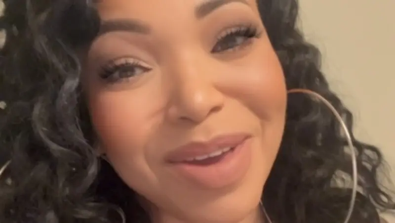 Tisha Campbell descobriu autismo e TDAH aos 57 anos após falar da experiência do filho com autismo. É muito louco como …