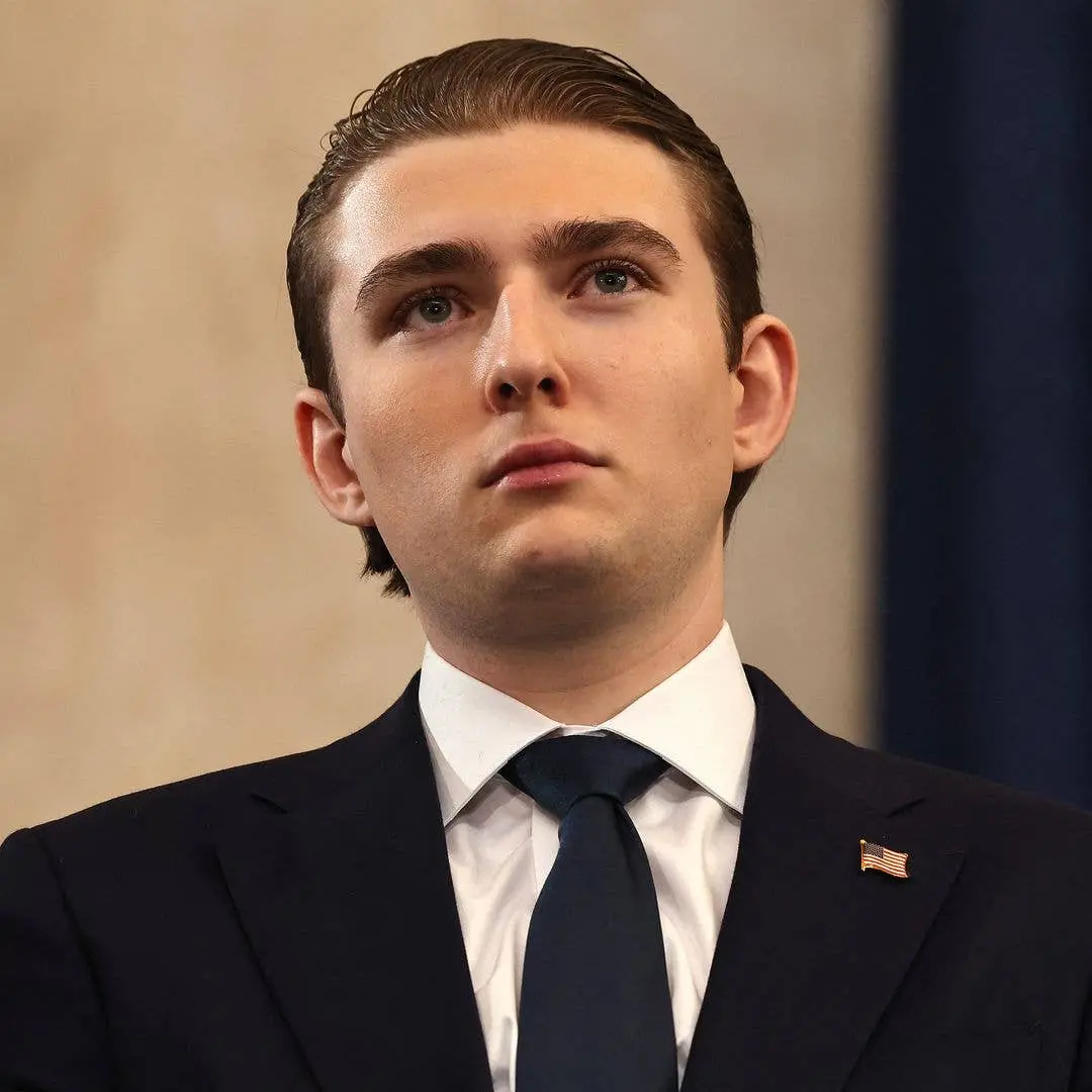 Famílias de celebridades têm irmãos com grandes diferenças de idade, como os quatro irmãos mais velhos de Barron Trump.…