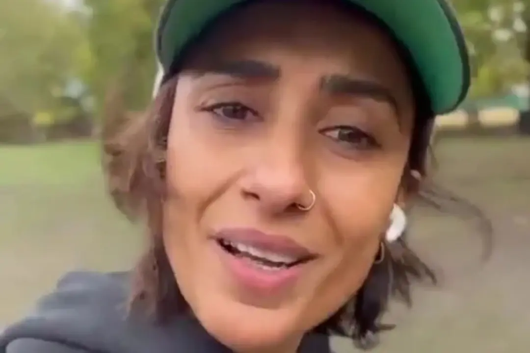 Anita Rani, estrela do Strictly Come Dancing, admitiu estar sobrecarregada por uma batalha de saúde debilitante. É um m…