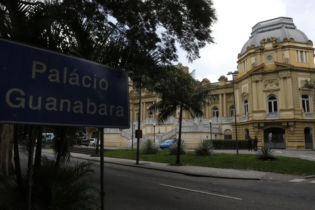 Decreto no Rio de Janeiro muda regras do consignado, limitando os descontos em folha a no máximo 40% da renda. Ponderar…