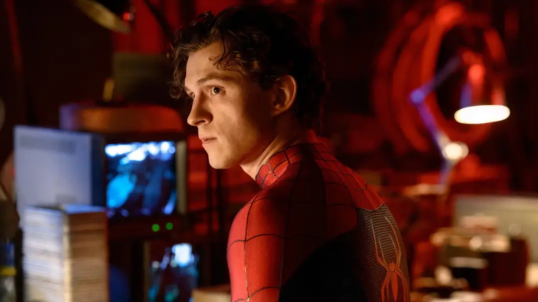 Tom Holland entregou um filme solo de Spider-Man que já rendeu 2,5 bilhão de dólares desde o fim de julho. A gente acom…