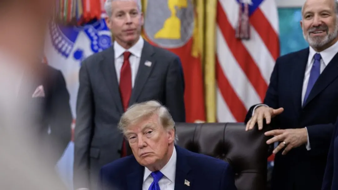 32% é o nível de aprovação mais baixo de Trump na carreira, segundo pesquisa de outubro nos EUA. Essa baixa popularidad…