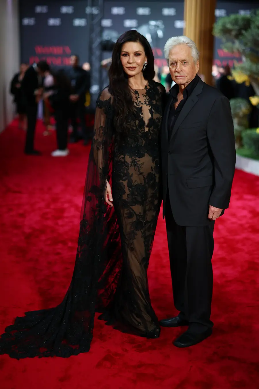 Michael Douglas conta no livro que teve vários relacionamentos fora do casamento antes de amar Catherine Zeta Jones. En…