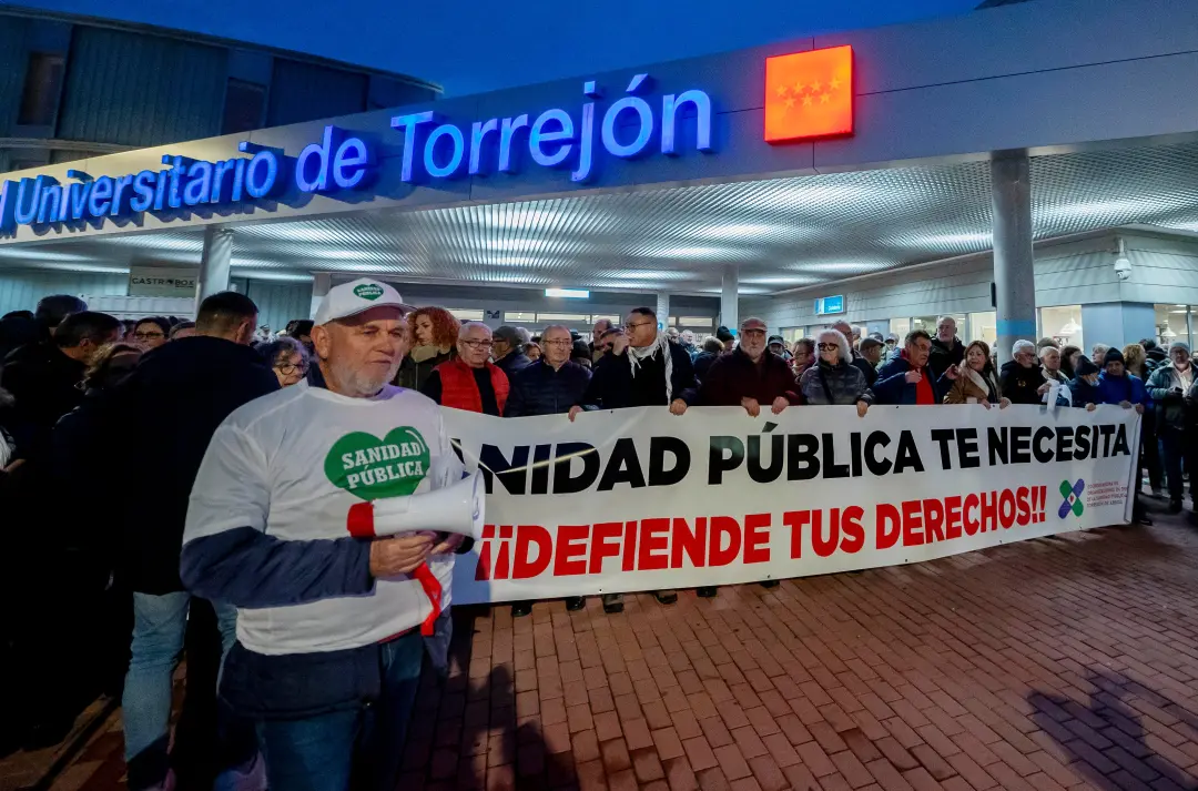 Madrid lidera a privatização da saúde em Espanha, aumentando em nove comunidades em 2025. Isso mostra uma mudança na ge…
