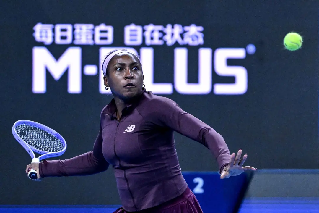 Coco Gauff recebeu uma quantidade insana de comentários racistas nas redes sociais após pedir VAR na partida no WTA 100…