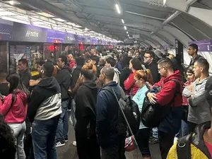 Linha 5 Lilás teve falha e lotou plataformas em São Paulo nesta terça. Essa situação atrapalha muito quem depende desse…