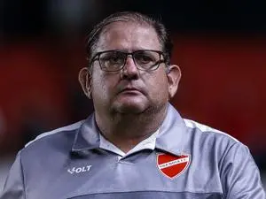 Vila Nova busca a Série A depois de 41 anos, contando com um rei do acesso como trunfo. Esse retorno ao topo exige orga…
