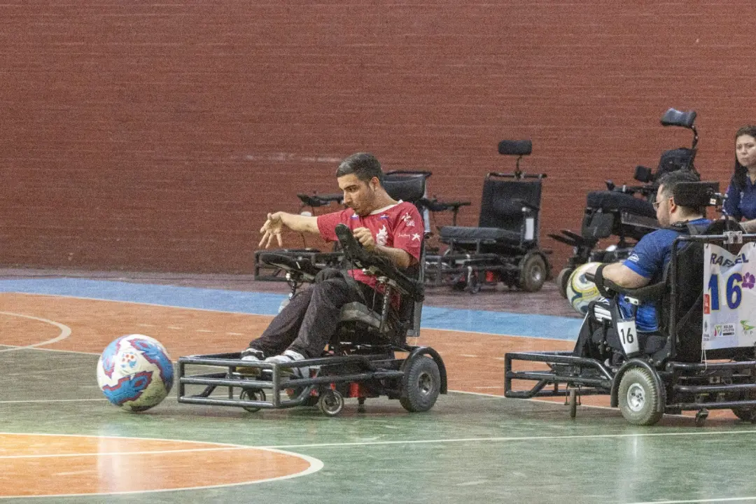 Niterói sedia a 12ª edição do Campeonato Brasileiro de Power Soccer, com seis times disputando o título nacional na And…