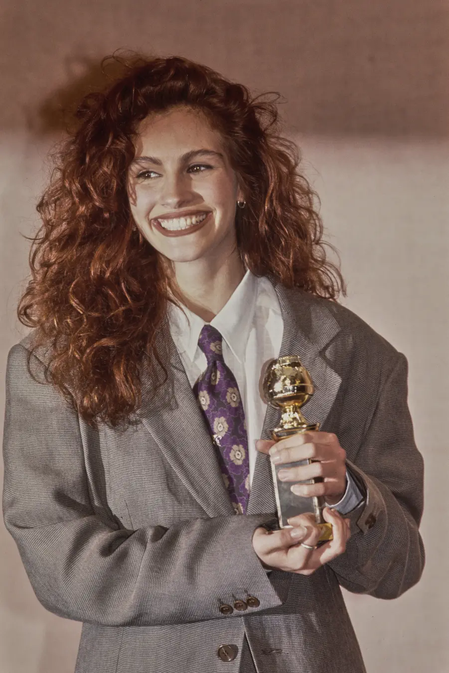 Michael Douglas ameaçou Julia Roberts com a estatueta Golden Globe durante festa de premiação. É um comportamento inade…