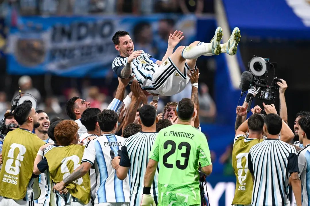 Lionel Messi encerra sua jornada com a seleção argentina em um jogo contra Benín, após 21 anos de história. A trajetóri…