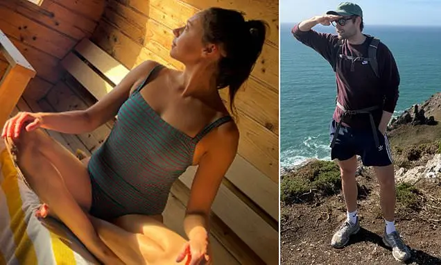 Bel Powley e Douglas Booth aproveitaram uma sauna durante viagem de glamping no Devon, onde Bel Powley vestiu um maiô. …