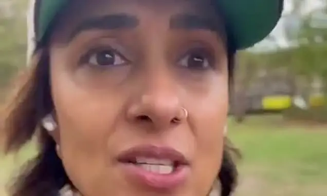 Anita Rani, aos 48 anos, falou sobre ansiedade paralisante por causa dos sintomas intensos da menopausa. A gente tem qu…