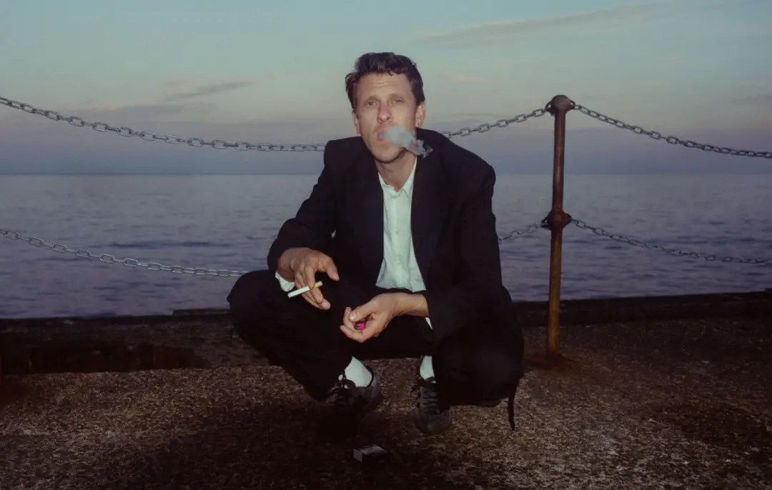 Jamie T lança o álbum Ghosts com canções baseadas em memos antigos. Aceitar o que foi vivido e processar o passado é o …