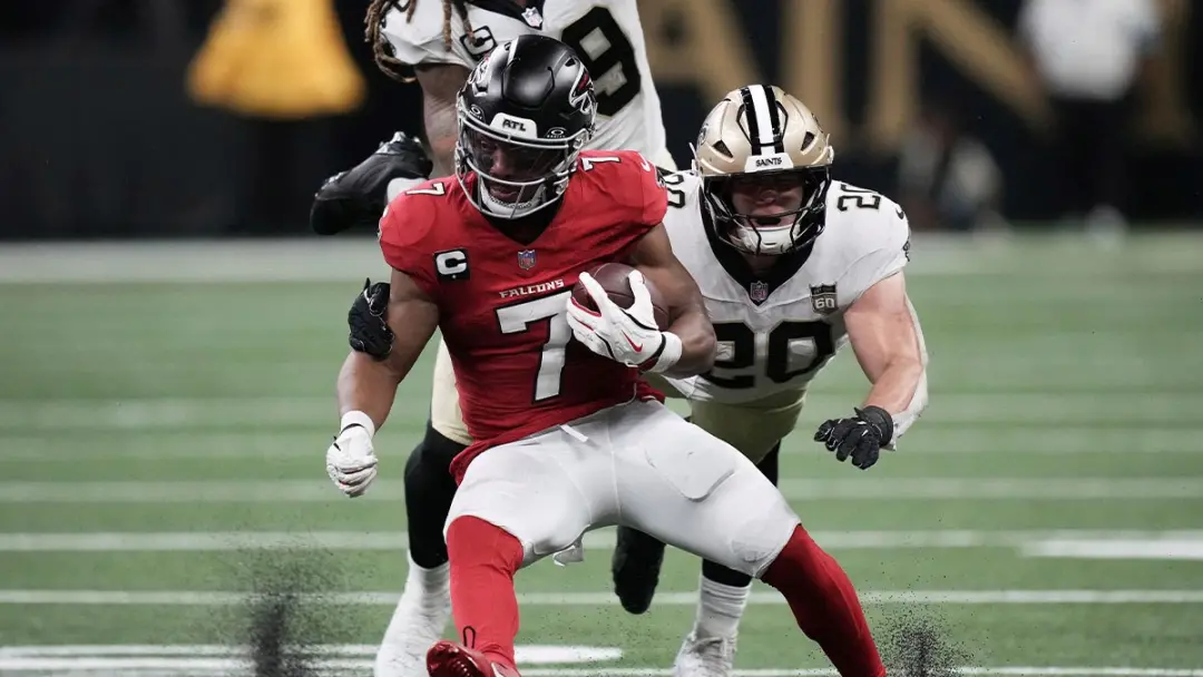 Atlanta Falcons venceu New Orleans Saints por 45 a 24 no Monday Night Football, com Bijan Robinson marcando dois touchd…