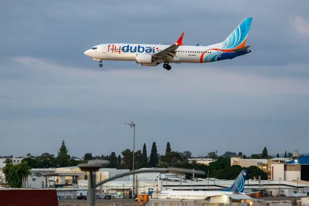 O passageiro Yaniv Hayun conseguiu interromper o mergulho de um Boeing da FlyDubai que despencava a mais de 1.100 km/h.…