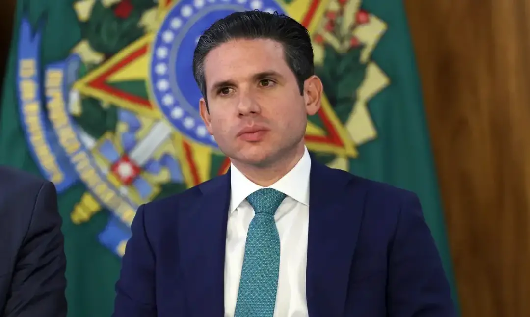 Motta pediu civilidade no segundo turno, falando que a democracia brasileira demonstrou maturidade no primeiro turno. É…