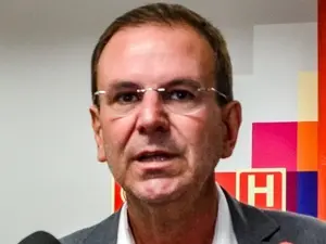 Eduardo Paes chamou Garotinho de laranja após a desistência do recurso no TSE. Essa fala mostra a polarização acentuada…