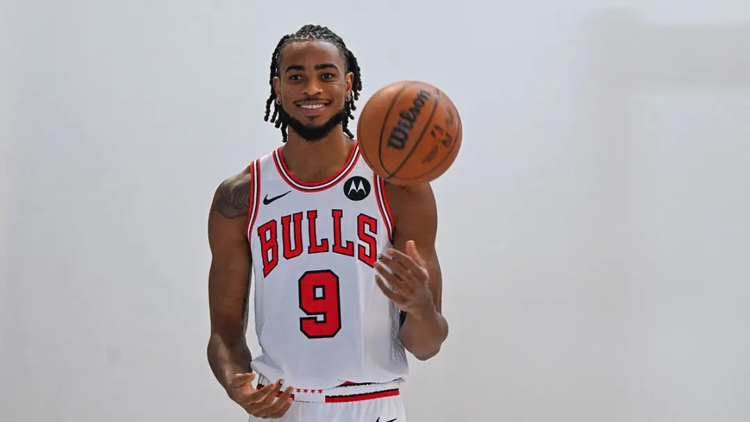 Nic Claxton fora por duas semanas por lesão no isquiotibial antes da temporada. A ausência dele atrapalha a construção …