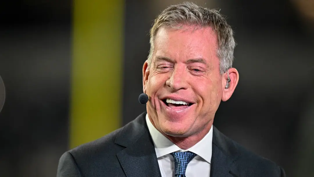Troy Aikman comentou sobre o histórico de anos de faculdade do quarterback Tyler Shough durante o jogo dos Saints contr…