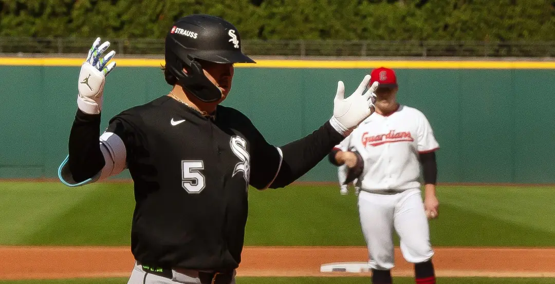 White Sox venceram o Guardians em Game 1 do ALDS por 3 a 0. A reportagem mencionou que membros da mídia mandaram mensag…