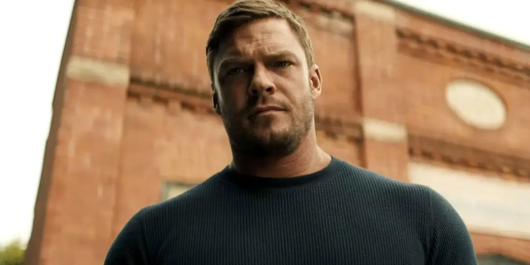 Alan Ritchson tem filme de ação removido de 2.200 cinemas para estreia digital. Ele fez ótimos resultados com Reacher, …