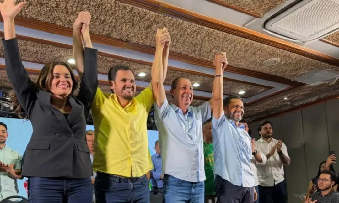 Manaus. O prefeito Renato Júnior declarou apoio a Omar Aziz no segundo turno para o governo do Amazonas. Isso mostra um…