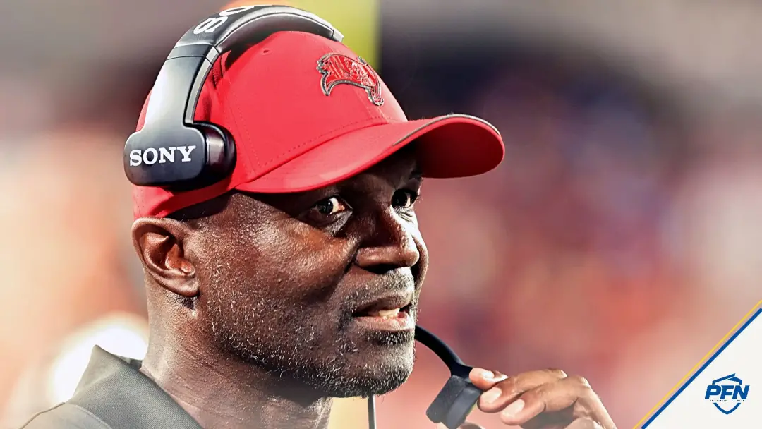 Tampa Bay Buccaneers com zero vitórias em quatro jogos. Dizem que Todd Bowles tem um staff que o protege de uma demissã…